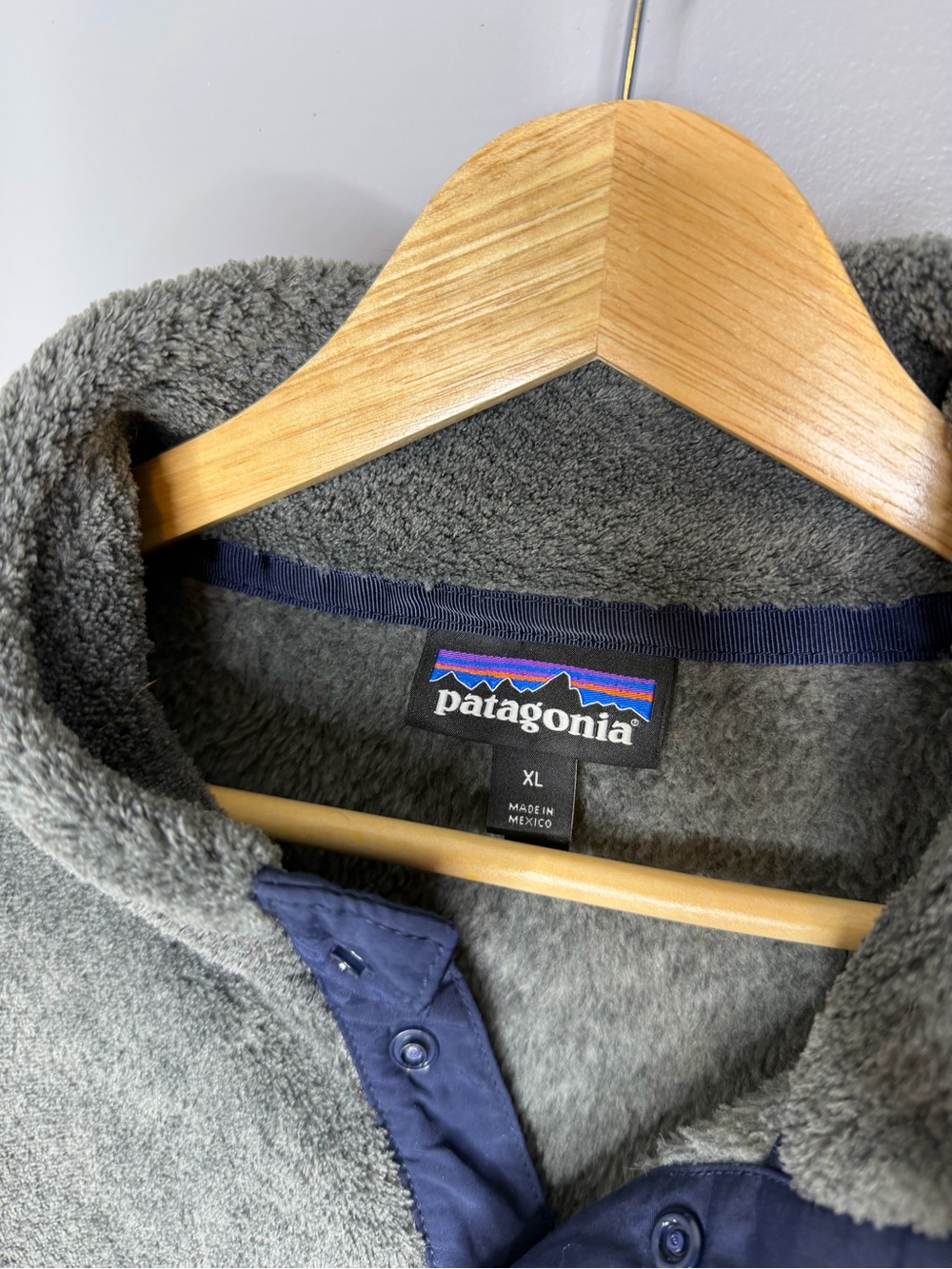 Patagonia Gray Fleece Pullover - Picture 3 of 4